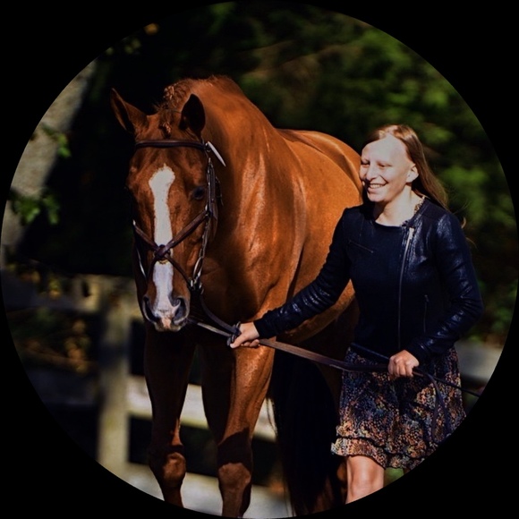 Meet your Posher, Julia - Picture 1 of 1